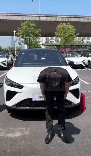 銷量剛有起色,哪吒S又發(fā)生自燃,哪吒汽車咋“鬧海”?