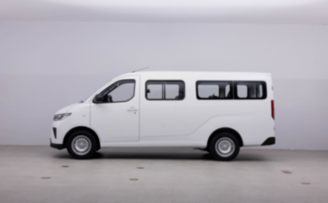 新款五菱揚光6座版上市,側(cè)滑門,車長4985mm,續(xù)航300km