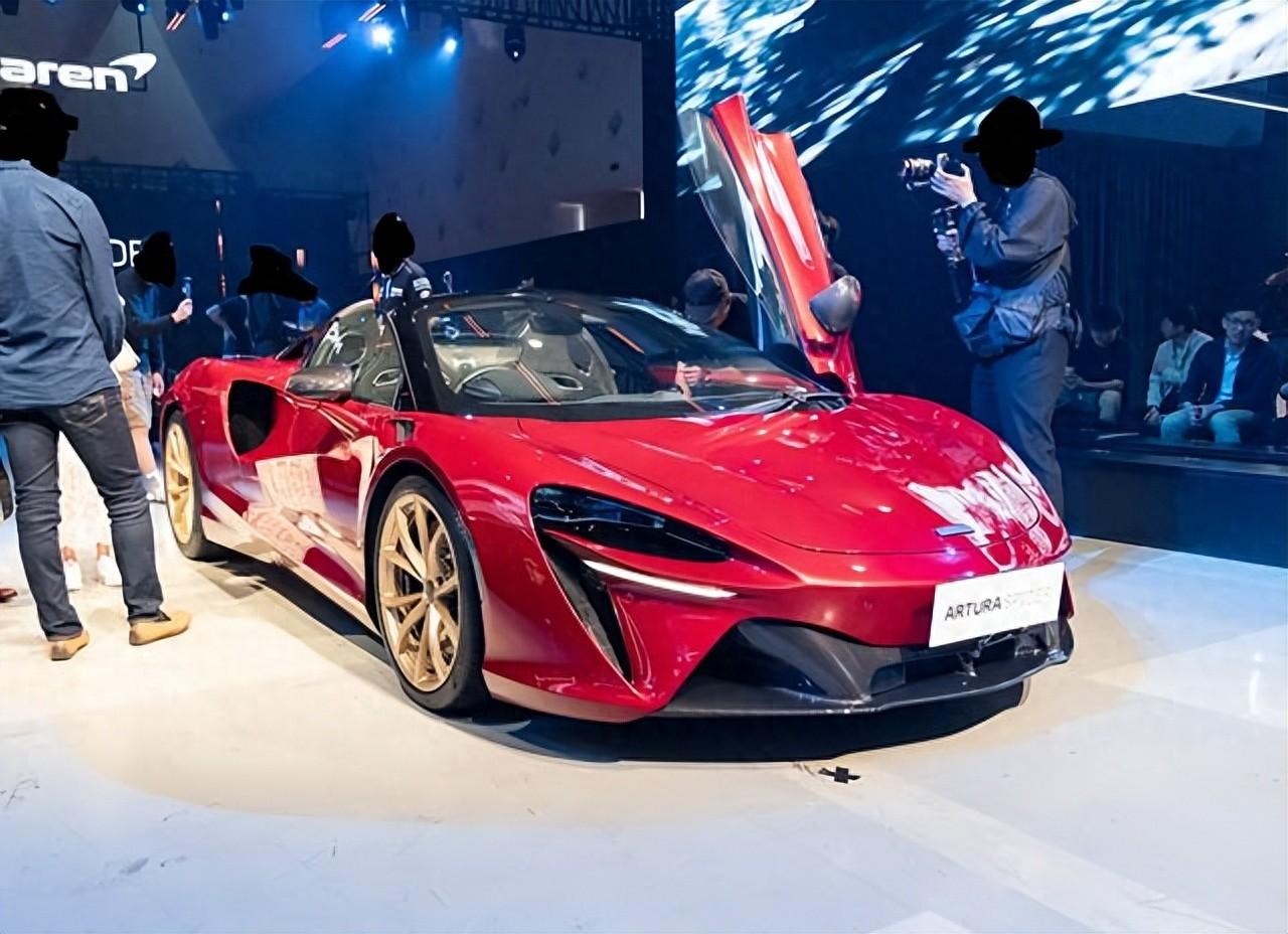邁凱倫新車來了,硬頂敞篷車身,V6插混動力,700馬力、3秒破百!