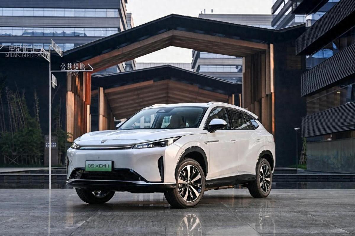 宋PLUS DM-i迎來新對手,6秒級破百、續航超1600km,預售11.98萬起