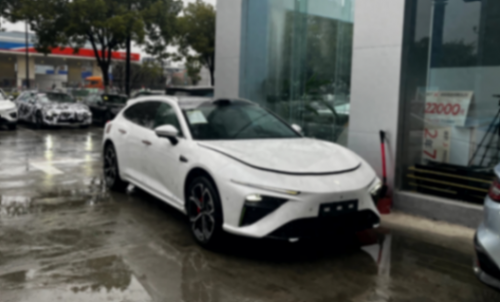 定位近比亞迪漢,哪吒S新車曝光,將加入價格戰
