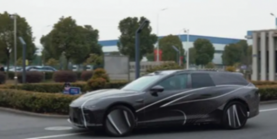 定位近比亞迪漢,哪吒S新車曝光,將加入價格戰