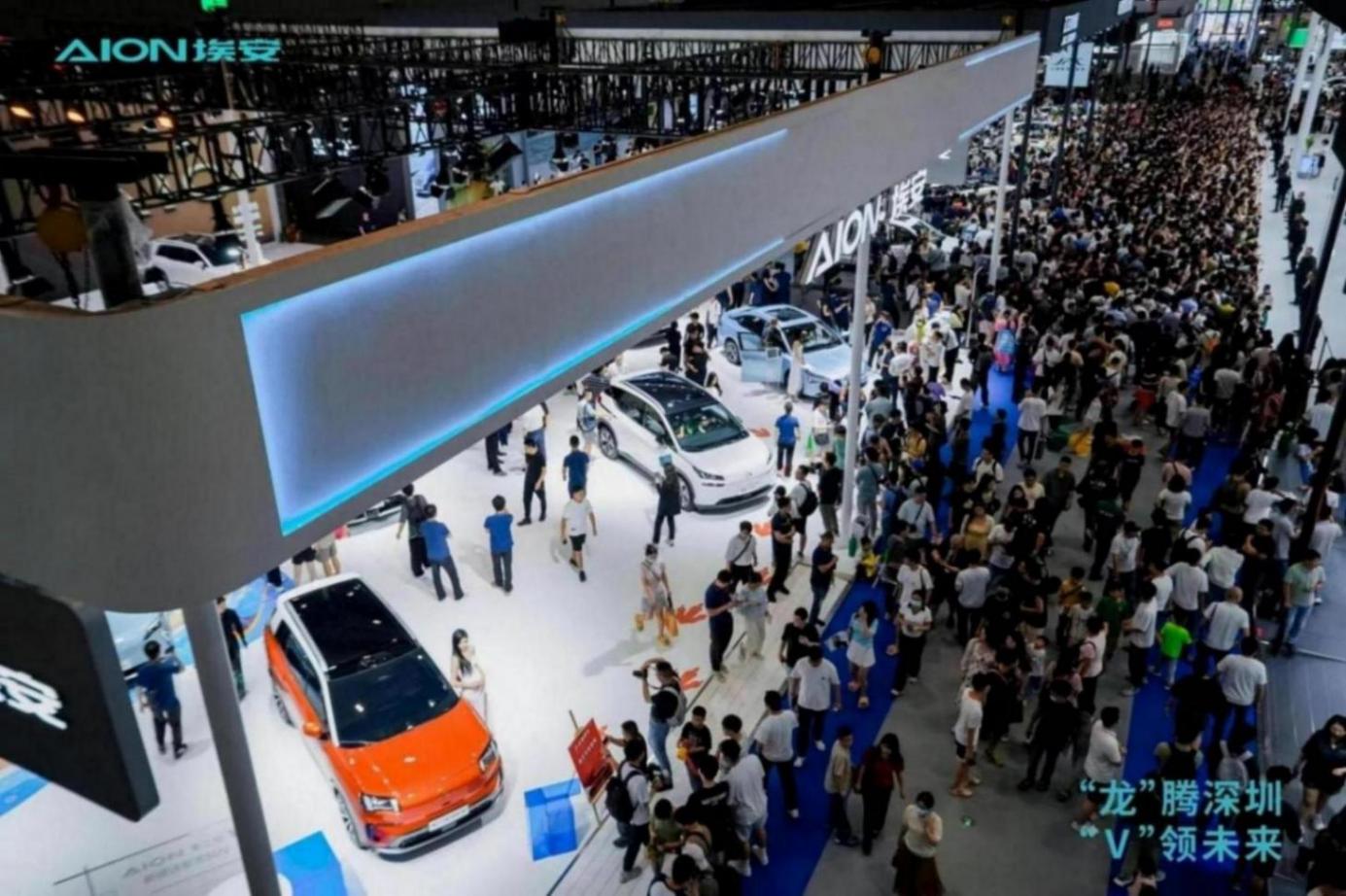 造型硬派、高階智駕、750km續航,第二代AION V霸屏粵港澳車展