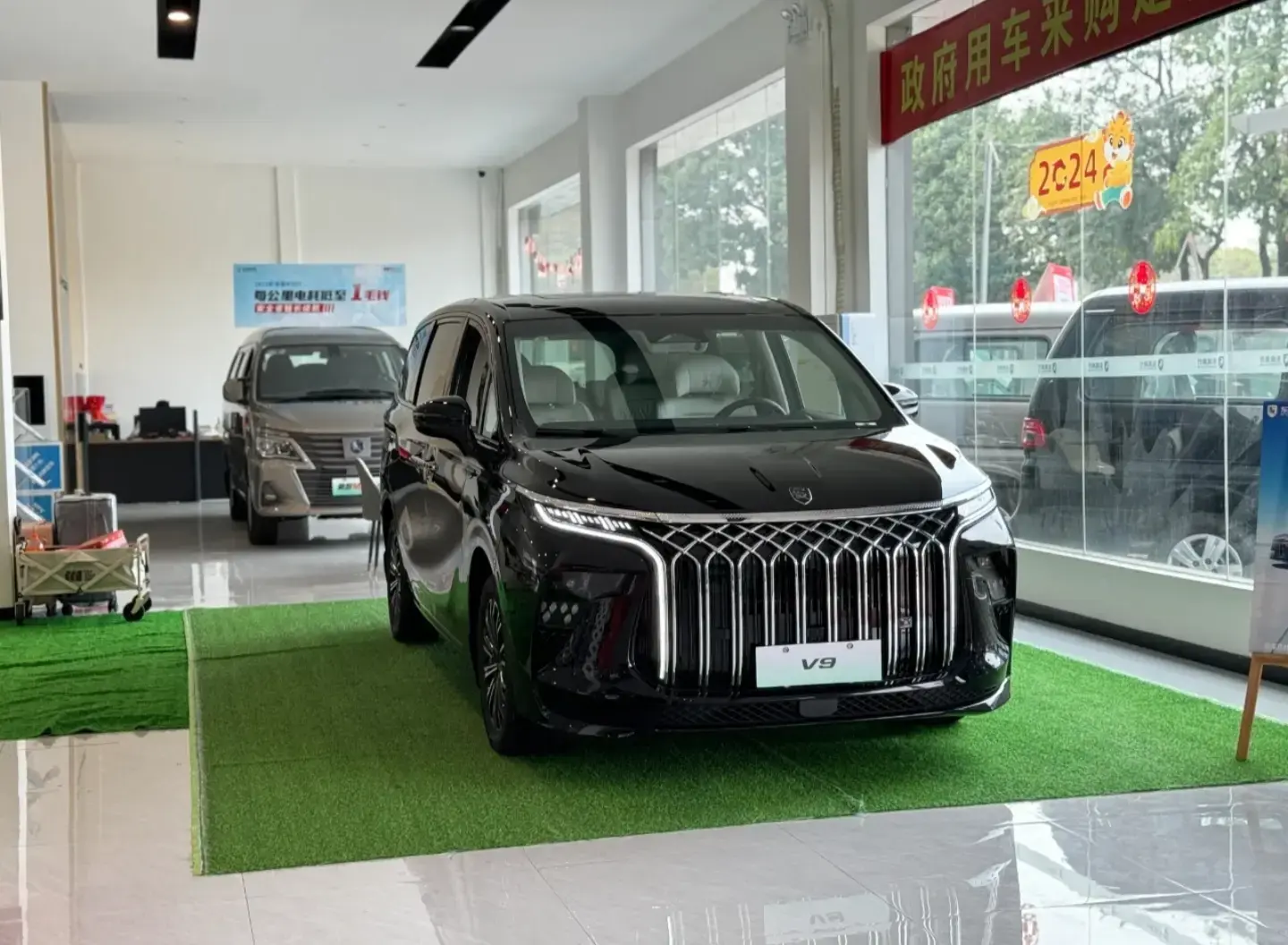 設計獨特性價比不錯,風行星海V9上市售19.99萬元起
