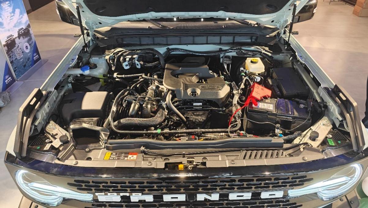 2.3T+10AT,三把鎖+大梁!可敞篷,硬漢就得開這車!