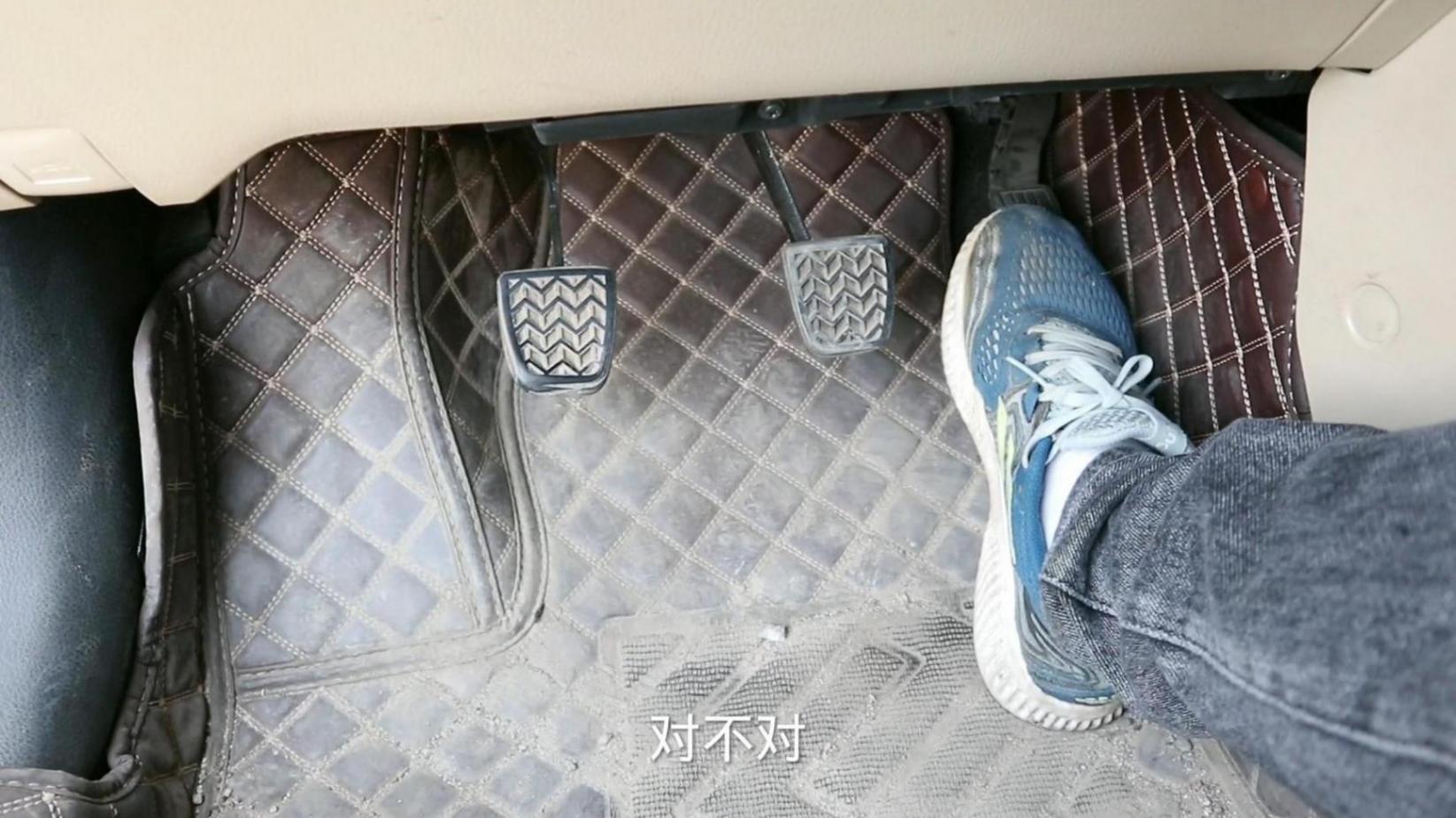 開車5年后,才知道間斷性踩油門更省油,都是吃虧換來的經(jīng)驗