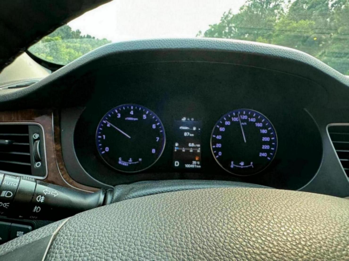 開車5年后,才知道間斷性踩油門更省油,都是吃虧換來的經(jīng)驗