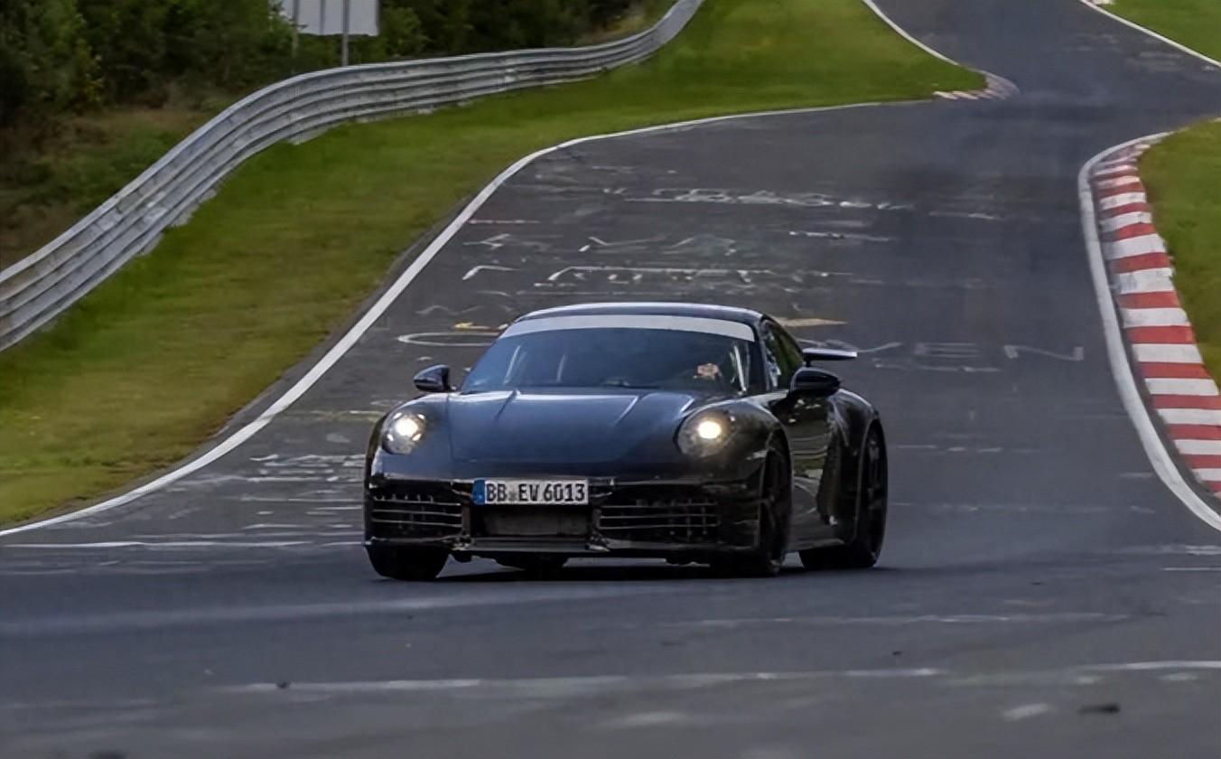 紐北圈速驚人!保時捷911 GTS首款量產混動車曝光!