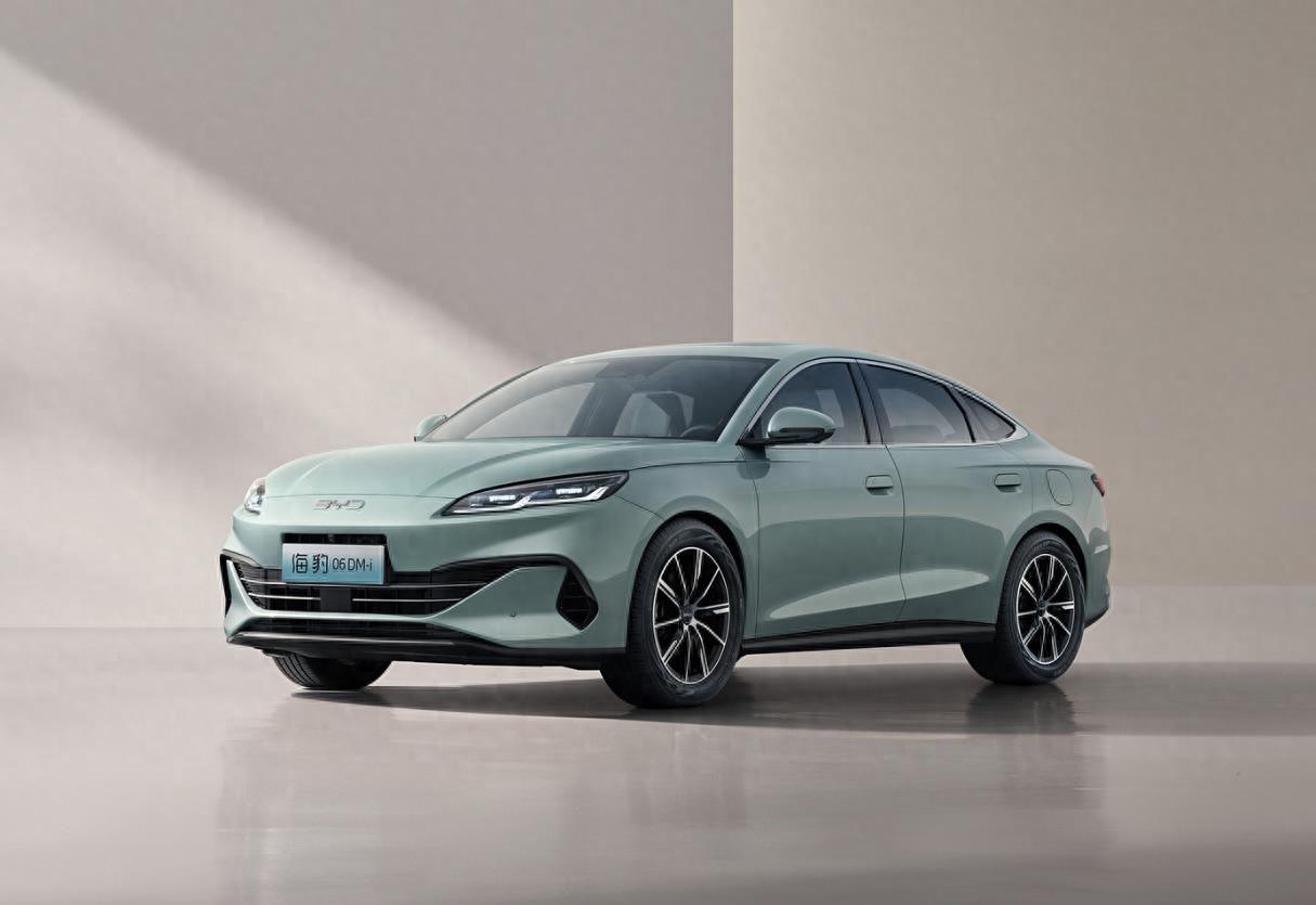 最省油SUV?車長近4米8,比亞迪加持,續航超2000km,就等價格了