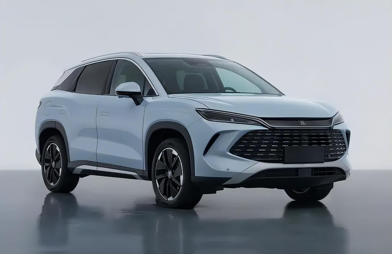 最省油SUV?車長近4米8,比亞迪加持,續航超2000km,就等價格了