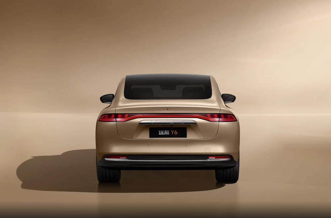 卡車廠的電動車能買?5.27米大車26萬多,720公里續航3.2秒破百