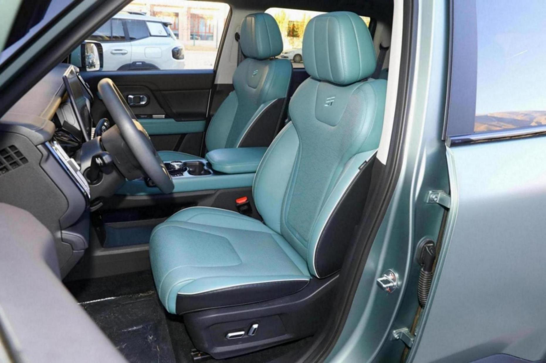自帶拖掛資質的方盒子SUV 15.48萬起的山海T1三款車型怎么選?
