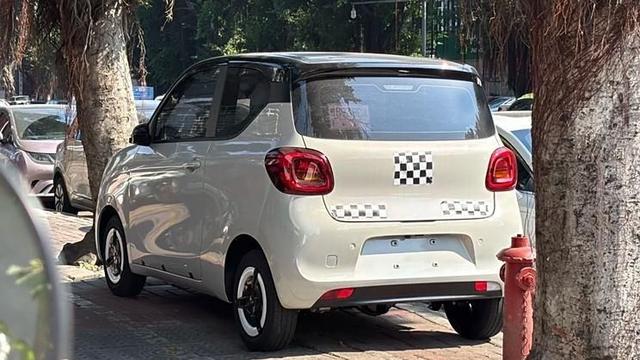 全新五菱宏光MINIEV三門版實車諜照 設計Q萌 顏值提升 配置不低-有駕 全新五菱宏光MINIEV三門版實車諜照 設計Q萌 顏值提升 配置不低-有駕