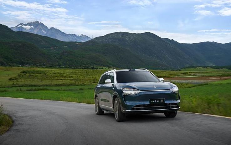 或采用增程式電動?尊界S800需要拿出什么,才能匹配百萬級定價?