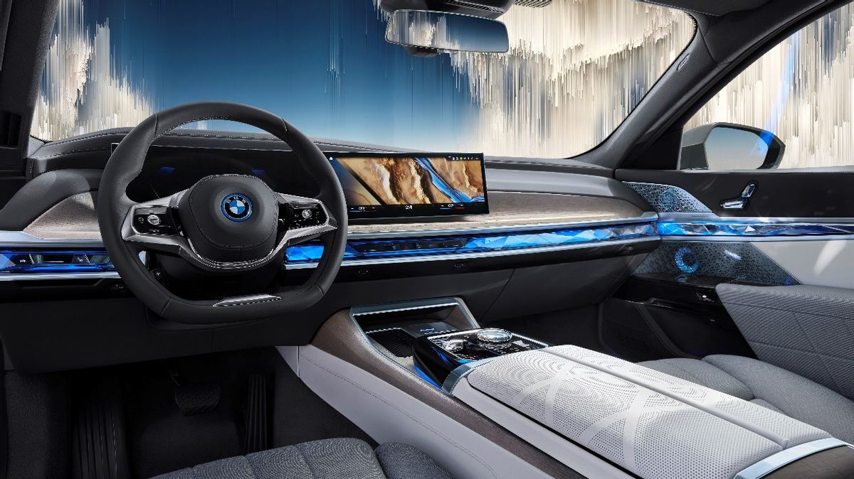 顛覆范式,定義下一代智能人機交互,BMW全景iDrive有多強?