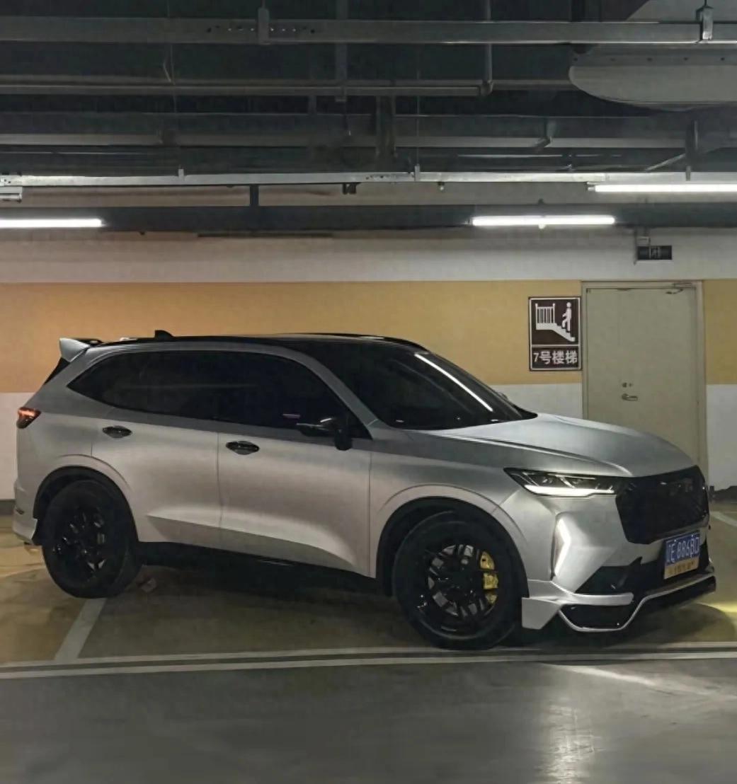 現在買三代哈弗H6真的值嗎?深度解析這款國民神車的優缺點!