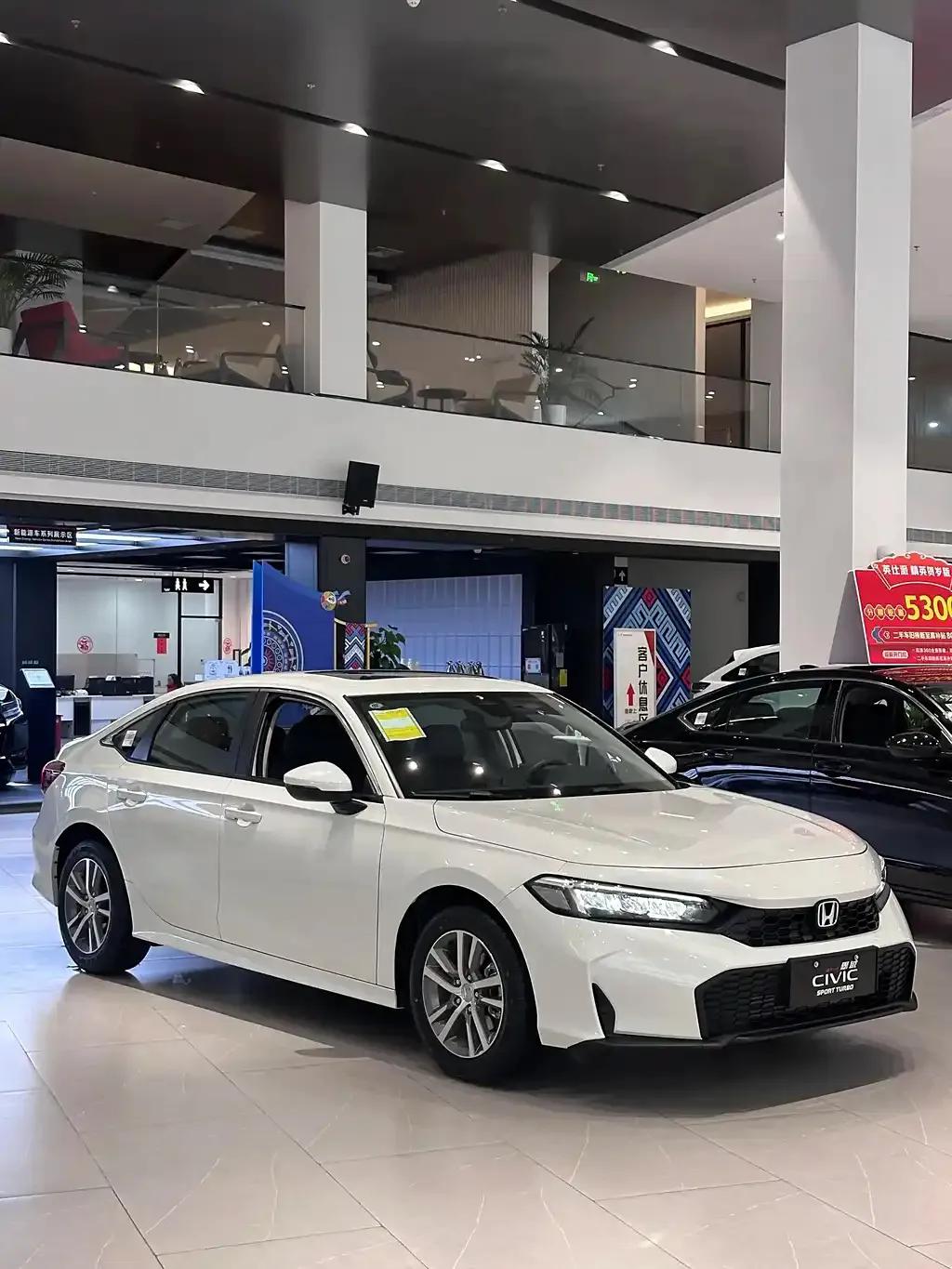 新款本田思域實車到店!換裝TYPE R同款前臉,車機升級,備胎取消