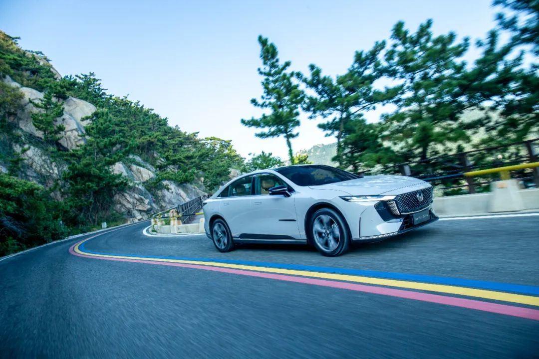 長安馬自達MAZDA EZ-6 電感駕控之選,購車鉅惠政策再度升級